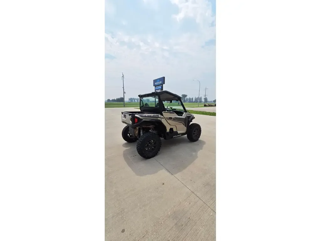 2024 Polaris GENERAL XP 1000 photo 2