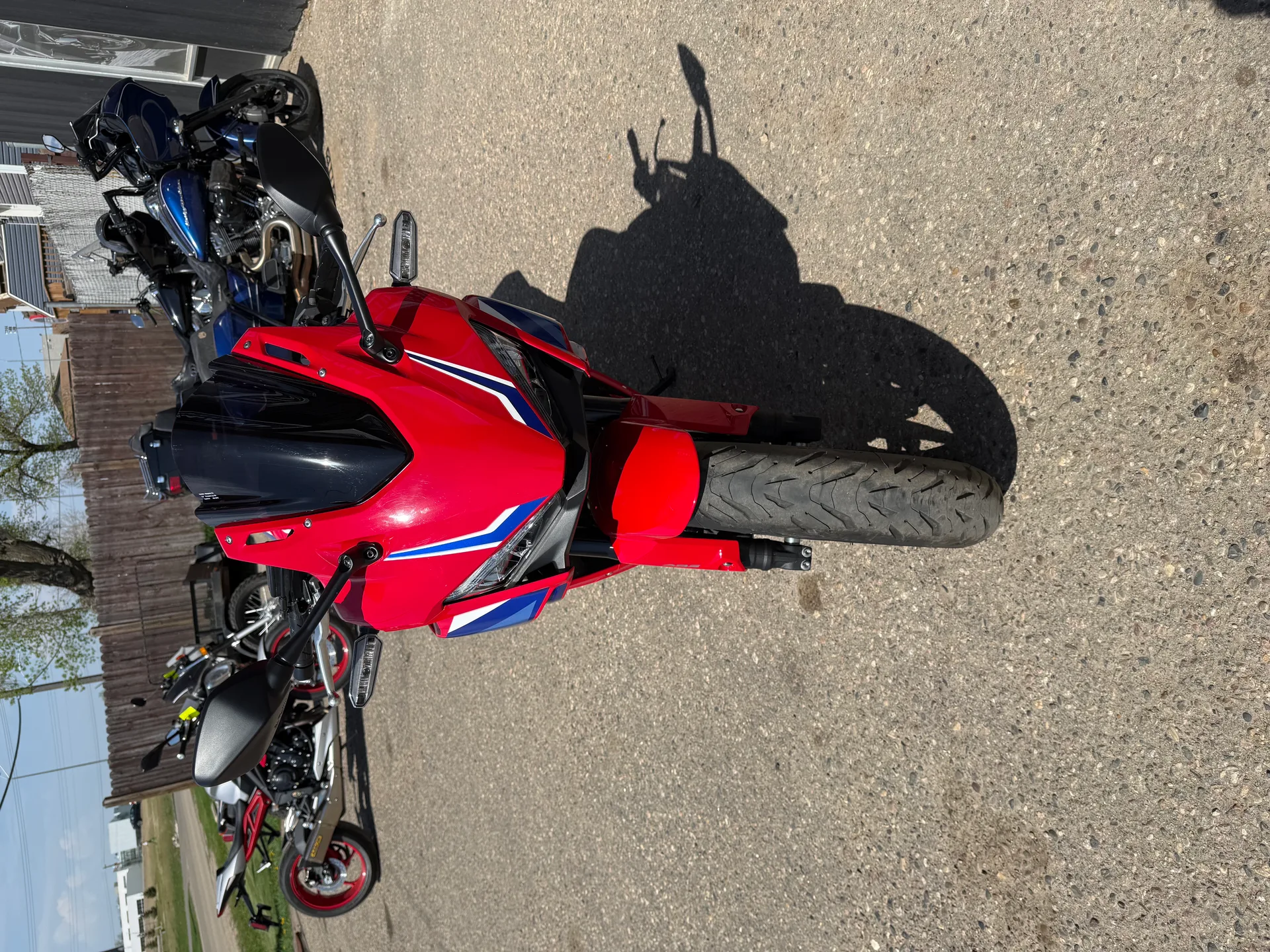2025 Honda CBR500R photo 3