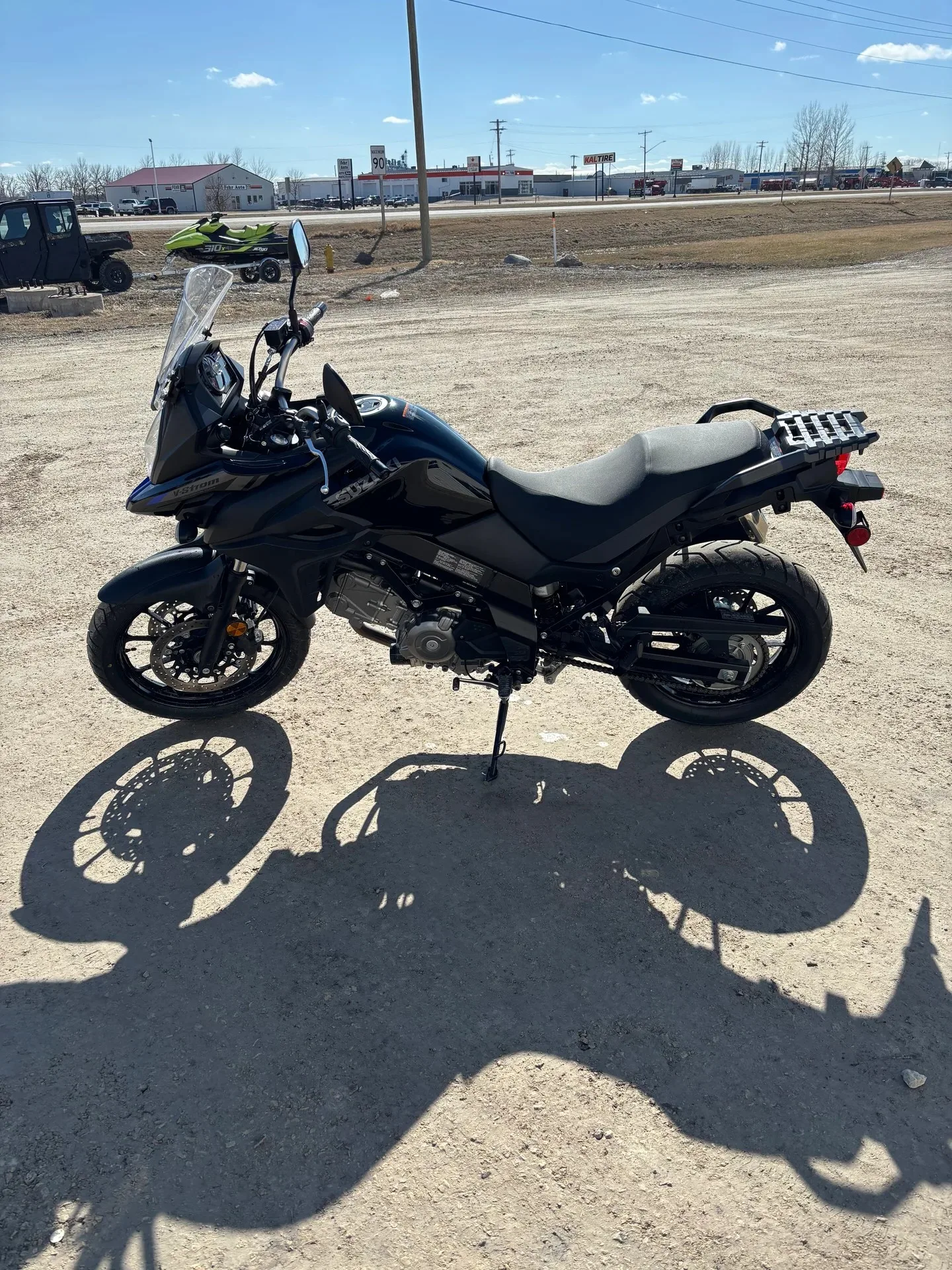 2025 Suzuki V-Strom 650 photo 3