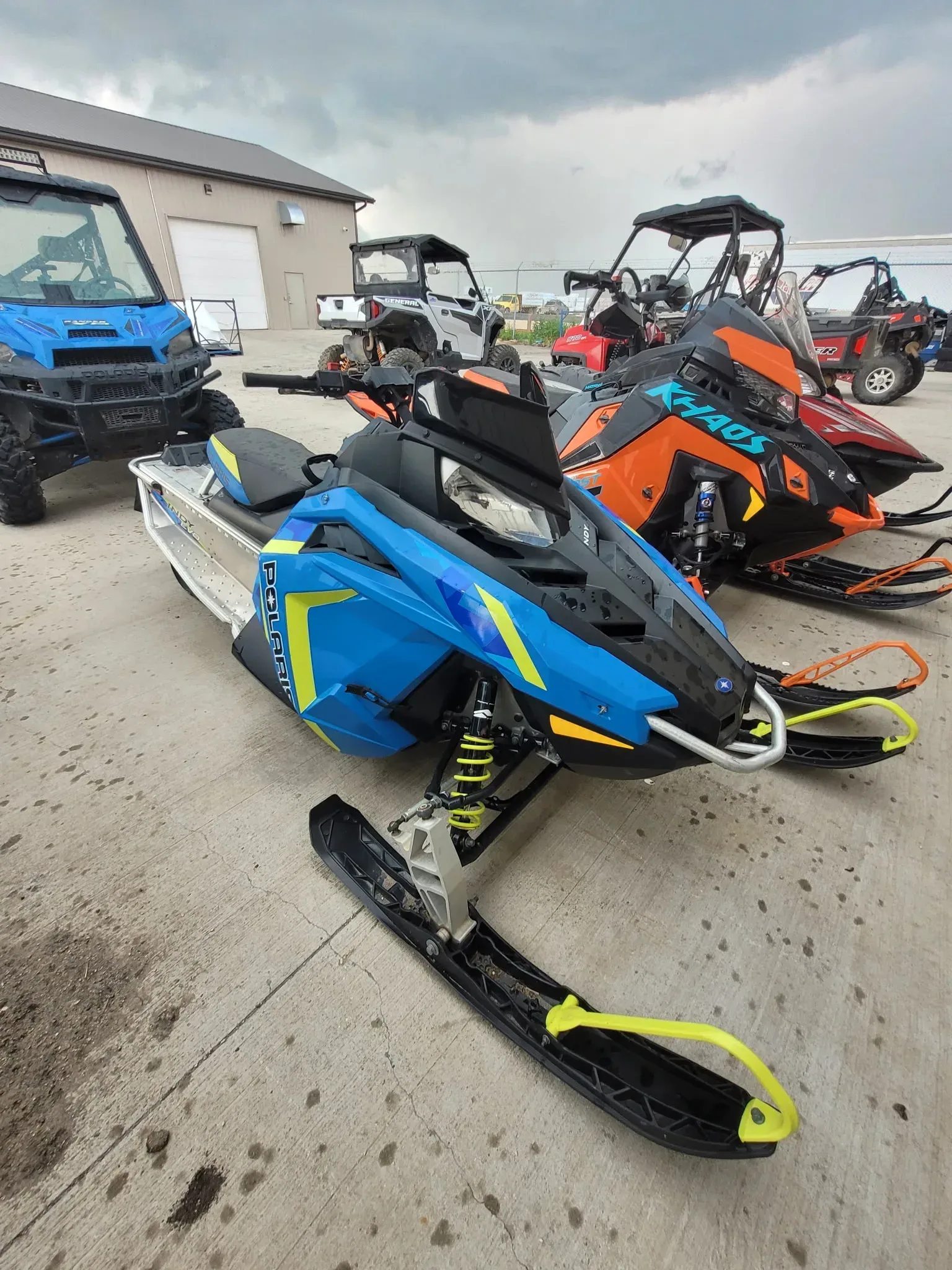 2019 Polaris INDY EVO ES Base